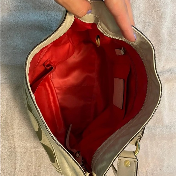 Coach purse - Picture 3 of 4